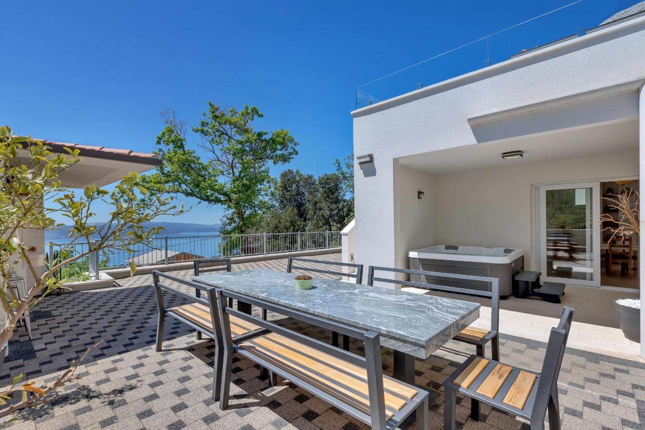 Villa Prestige Baška Voda Buitenkant foto