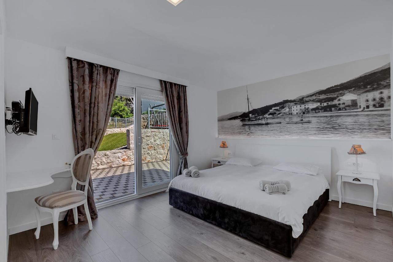 Villa Prestige Baška Voda Buitenkant foto