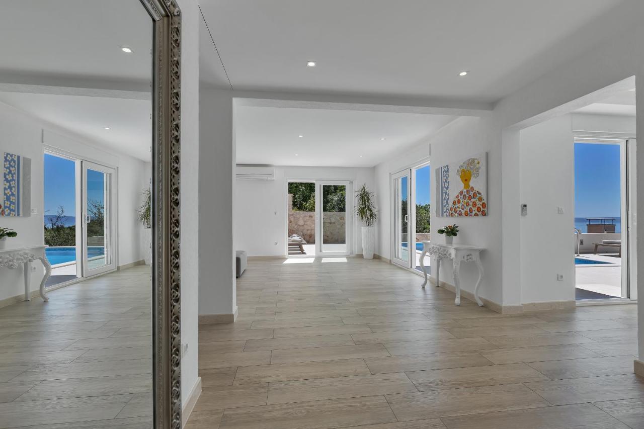 Villa Prestige Baška Voda Buitenkant foto